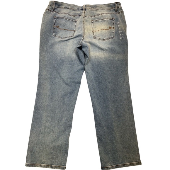 Maurices MidRise Jeans Straight Leg Light Wash 5 Pocket Blue Denim Plus Size 22W - Picture 3 of 13